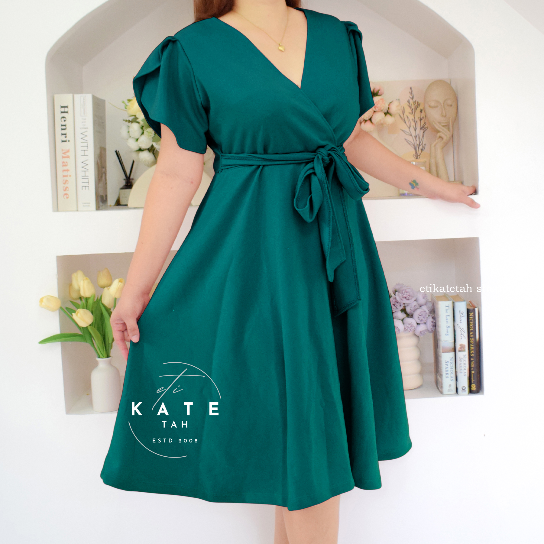 anikka new emerald.jpg